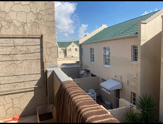2 BEDROOM TOWNHOUSE FOR SALE IN NEW REDRUTH